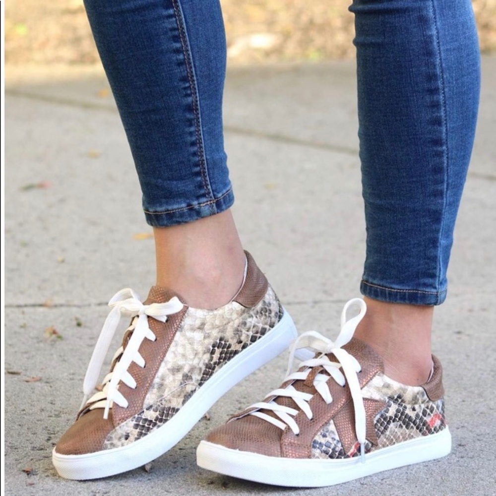Coco BROWN Snakeskin Embossed Lace Up Sneakers